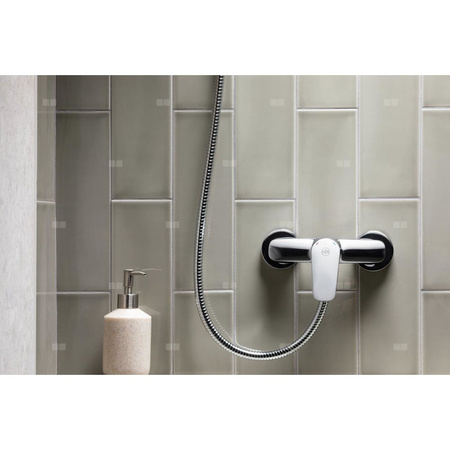 Bateria natryskowa ścienna KFA Armatura ABASHA, kolor chrom