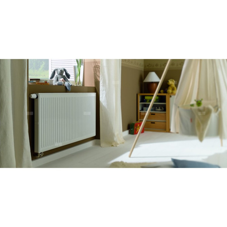 Grzejnik płytowy typ 33 KERMI X2 Profil-V, prawy, z osłonami wym. 750 x 1800 mm, kolor biały, moc 4761 W